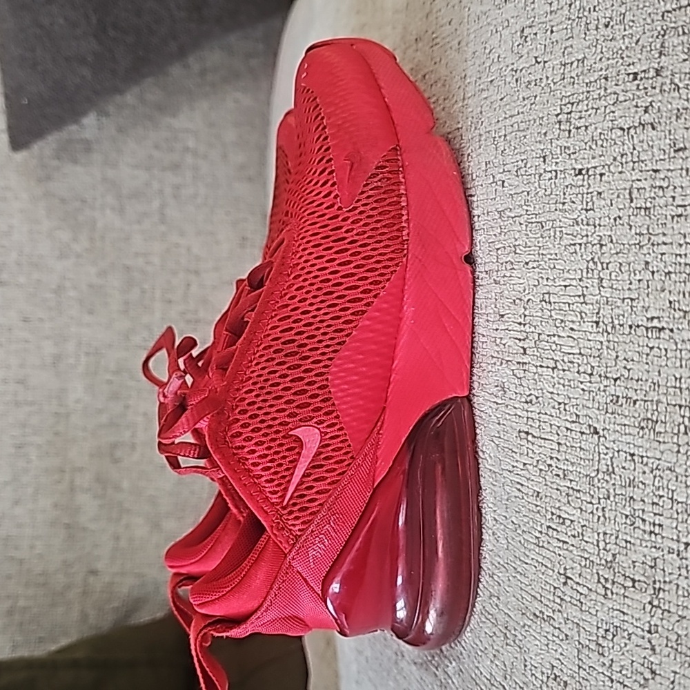 Nike Air Max 270